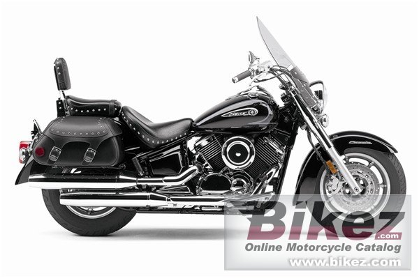 Big Yamaha v star 1100 silverado picture and wallpaper from Bikez.com